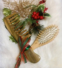 natural bamboo-brush and sandlewood comb set